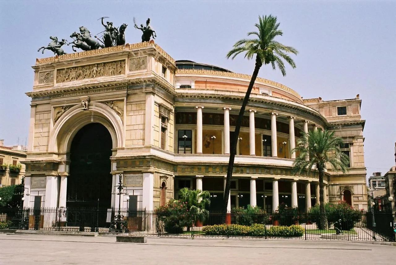 Lejlighed Residenze Chamur Via Volturno Palermo Italien